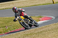 cadwell-park;cadwell-park-photographs;cadwell-trackday-photographs;enduro-digital-images;event-digital-images;eventdigitalimages;peter-wileman-photography;racing-digital-images;trackday-digital-images;trackday-photos